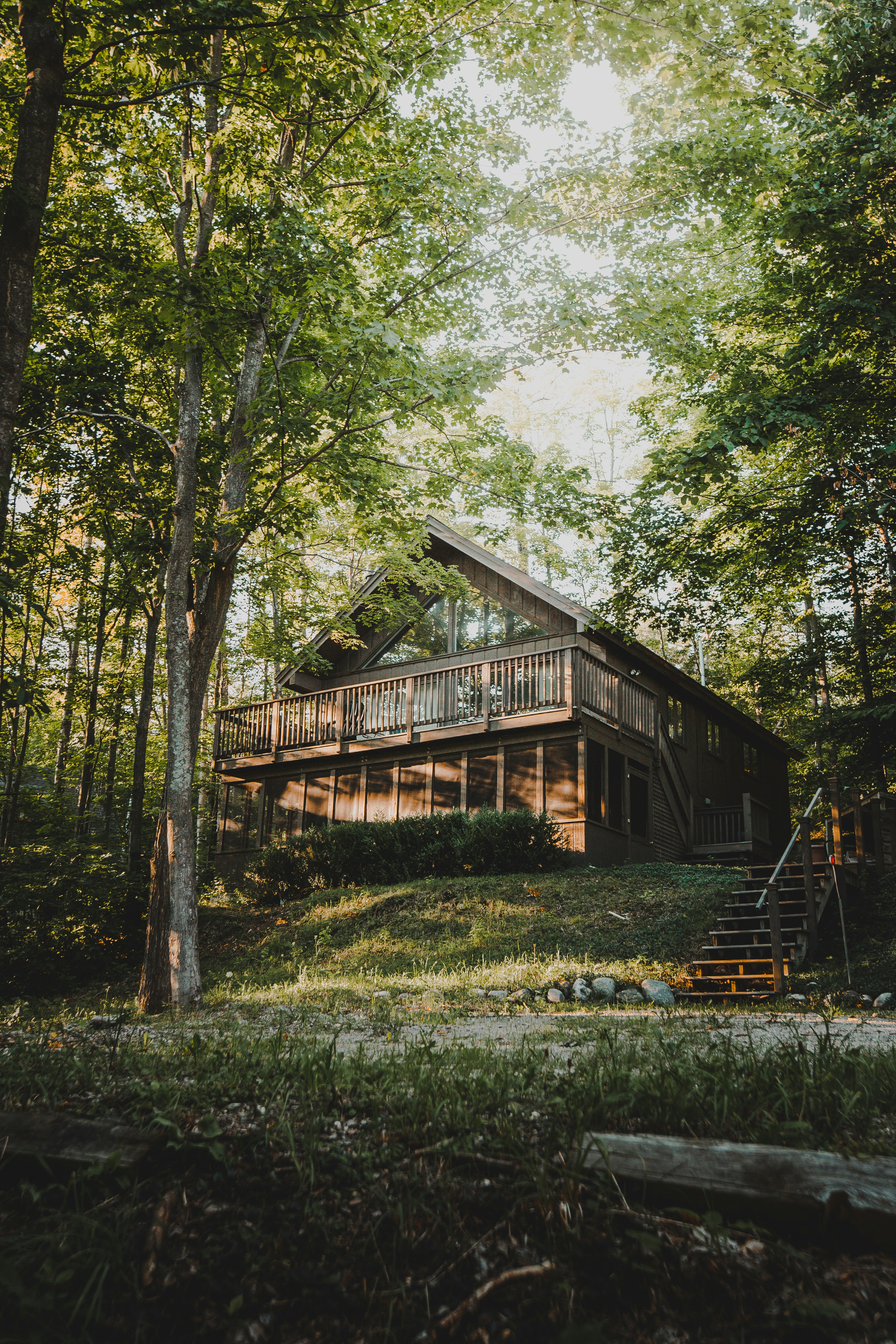 Whispering Pines Hunt Lodge