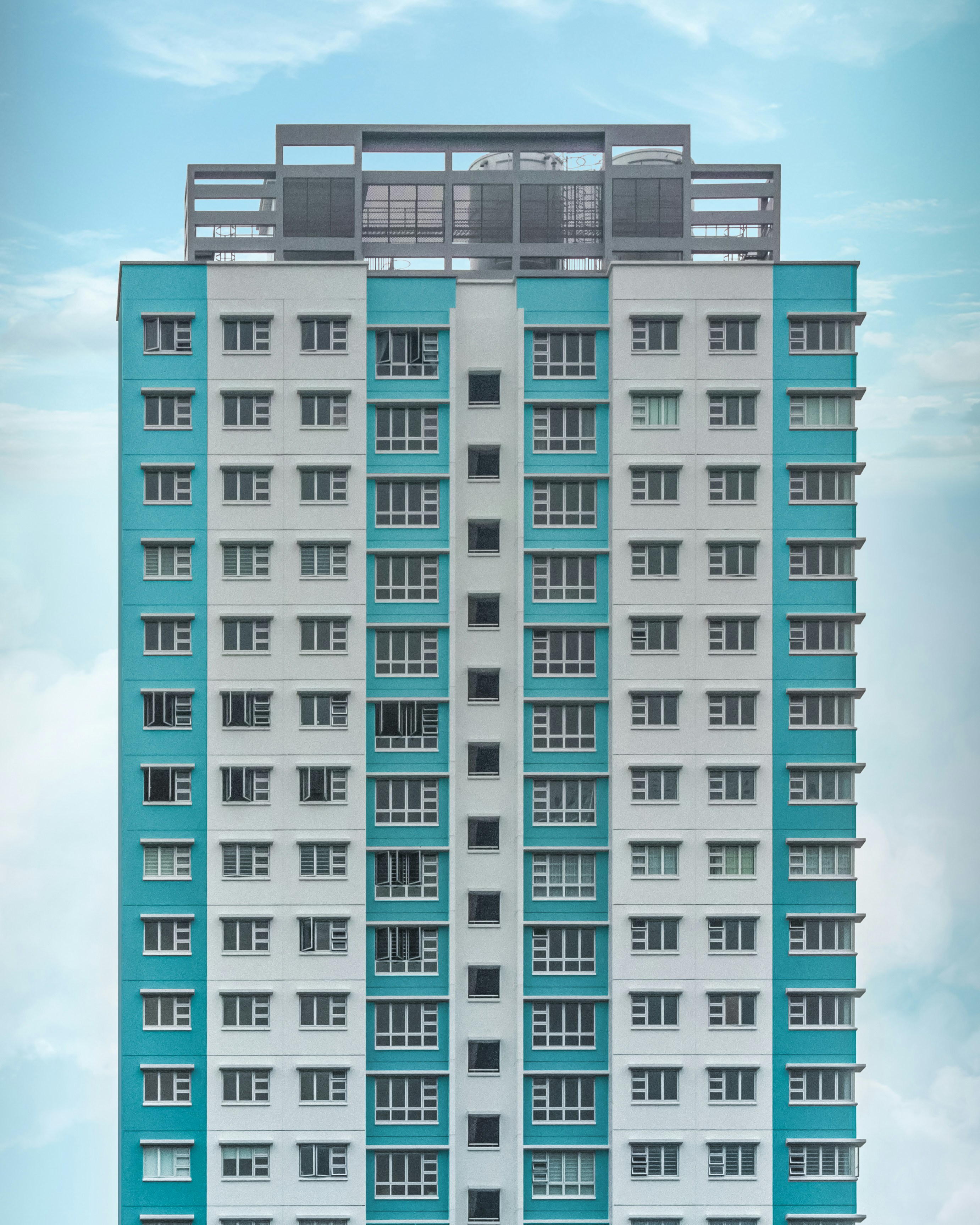 Skyline Serenity Apartment