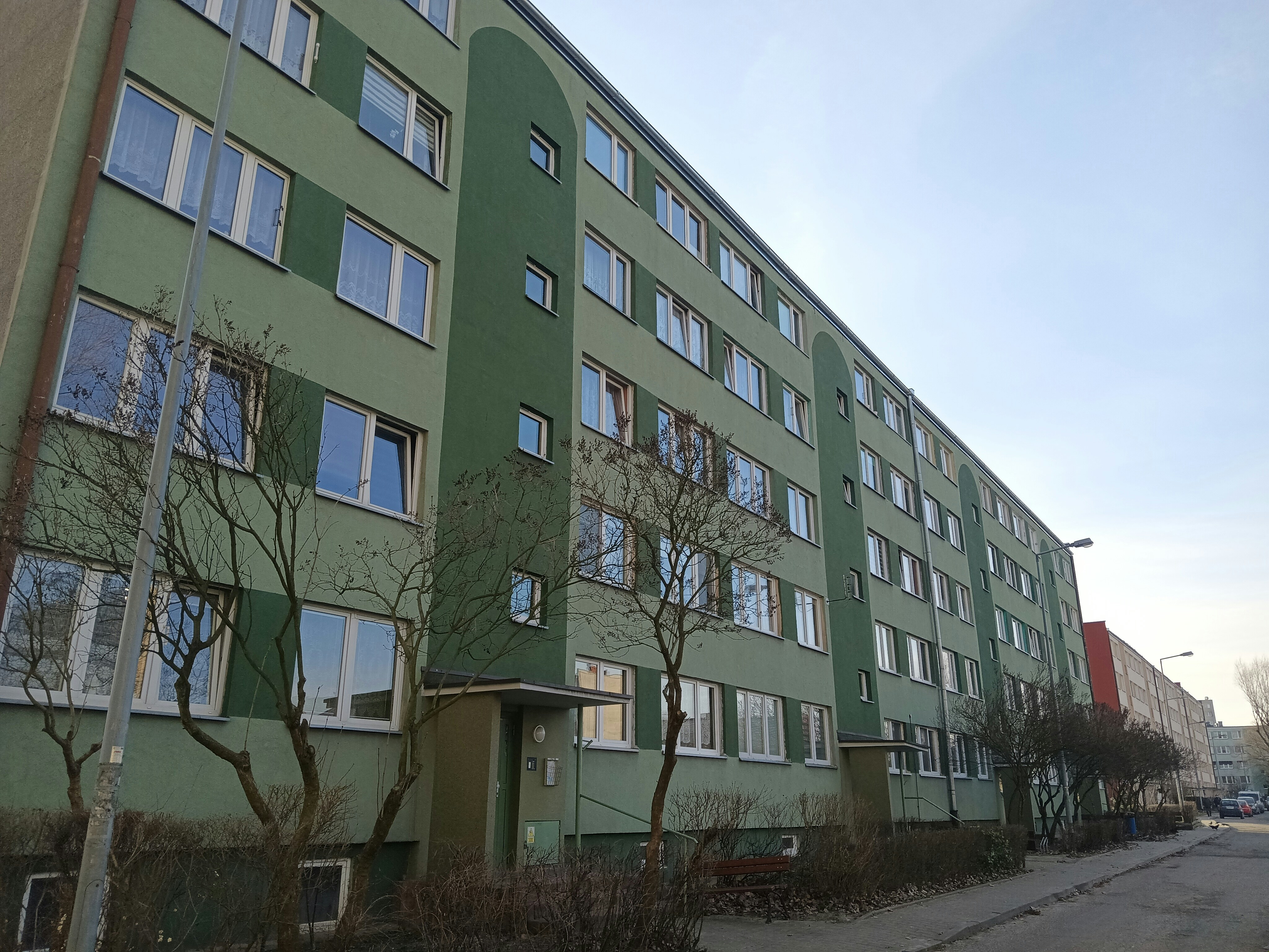 Golden Horizon Apartment